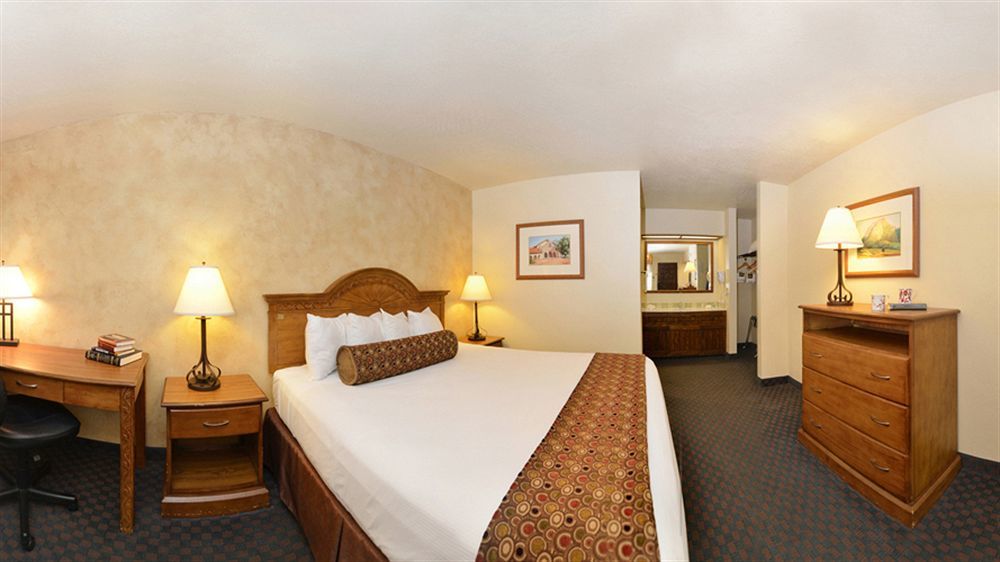 Western Casa Grande 3*