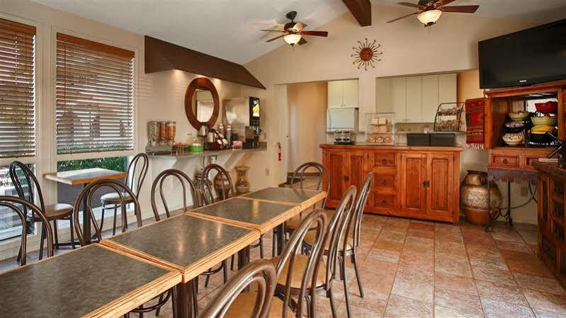 Western Casa Grande